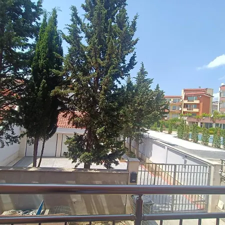Guest house Нептун Sveti Vlas