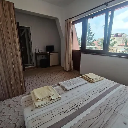 Нептун Guest house *